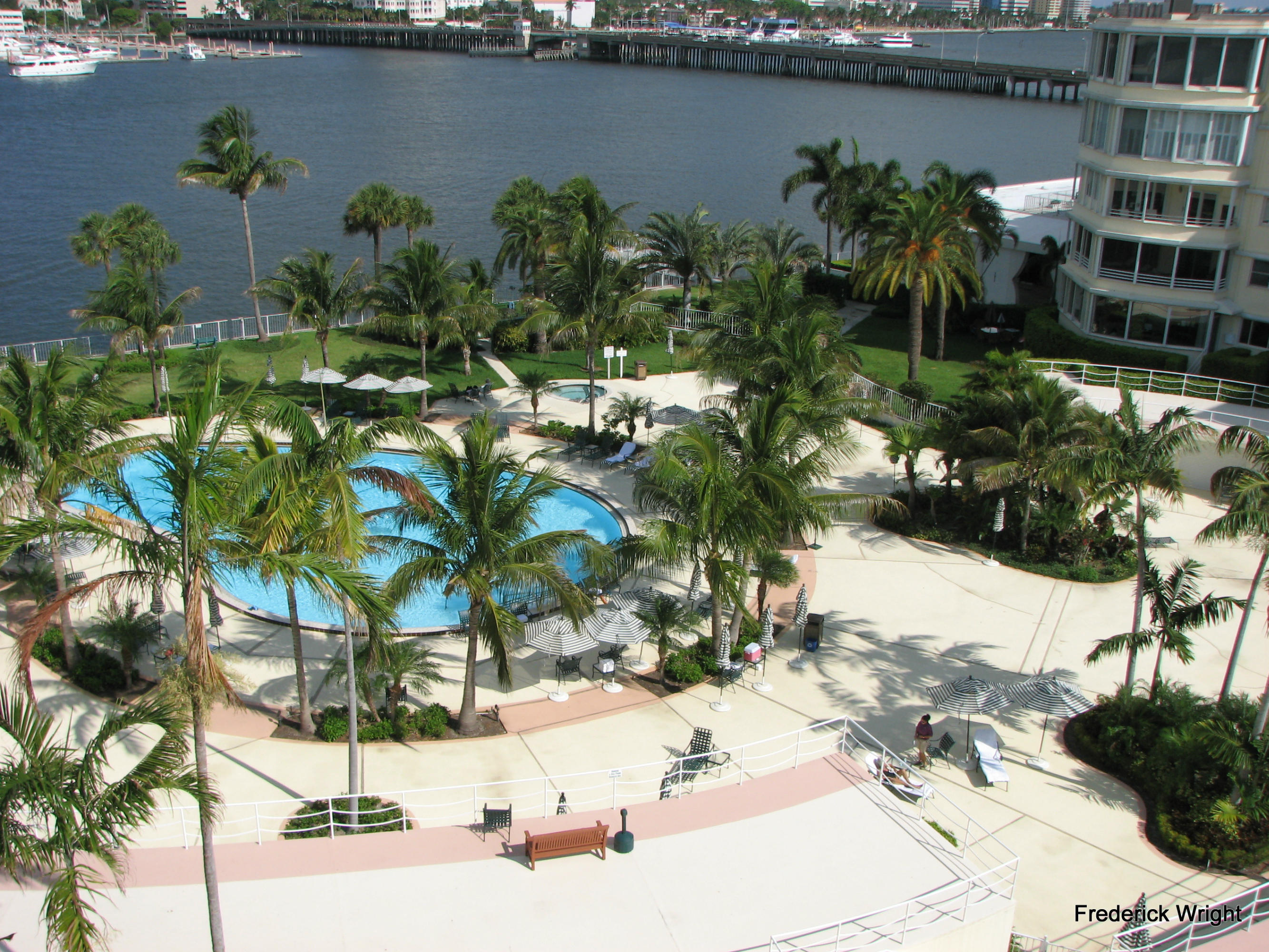 44 Cocoanut Row, Unit 423B Palm Beach, FL 33480 - Photo 9 of 11 Swimming Pool