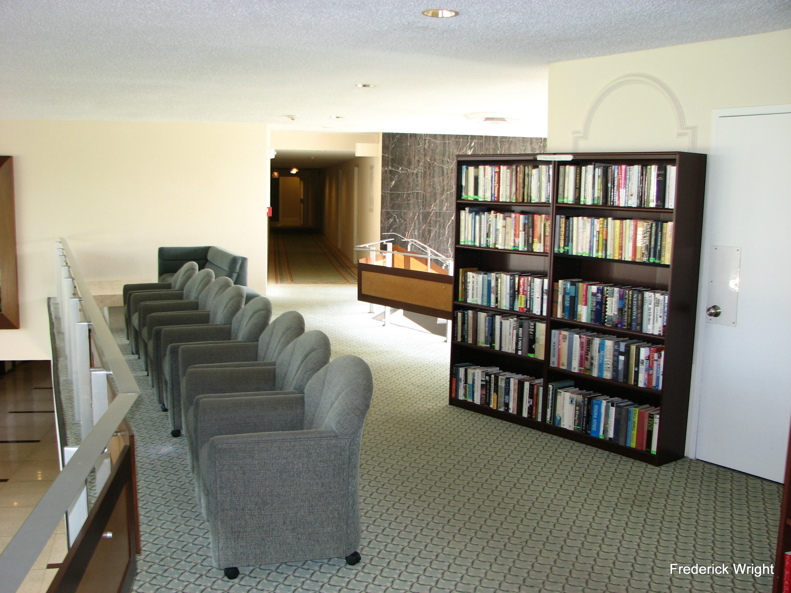 44 Cocoanut Row, Unit 423B Palm Beach, FL 33480 - Photo 10 of 11 Library