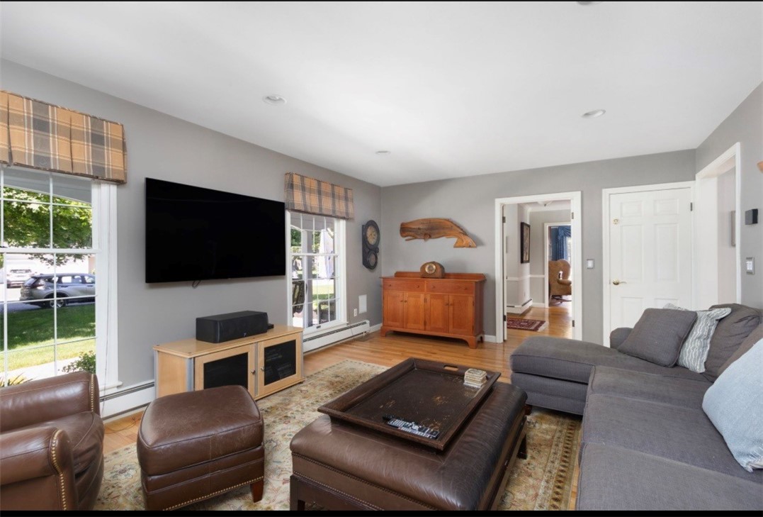 1 Pierce Court Barrington, RI 02806 - Photo 14 of 44