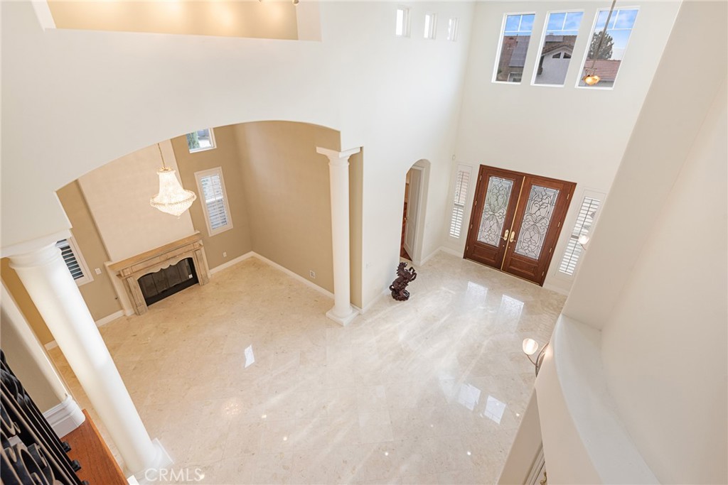 21819 Chestnut Court Walnut, CA 91789 - Photo 32 of 32 a view of a livingroom with tub and mirror