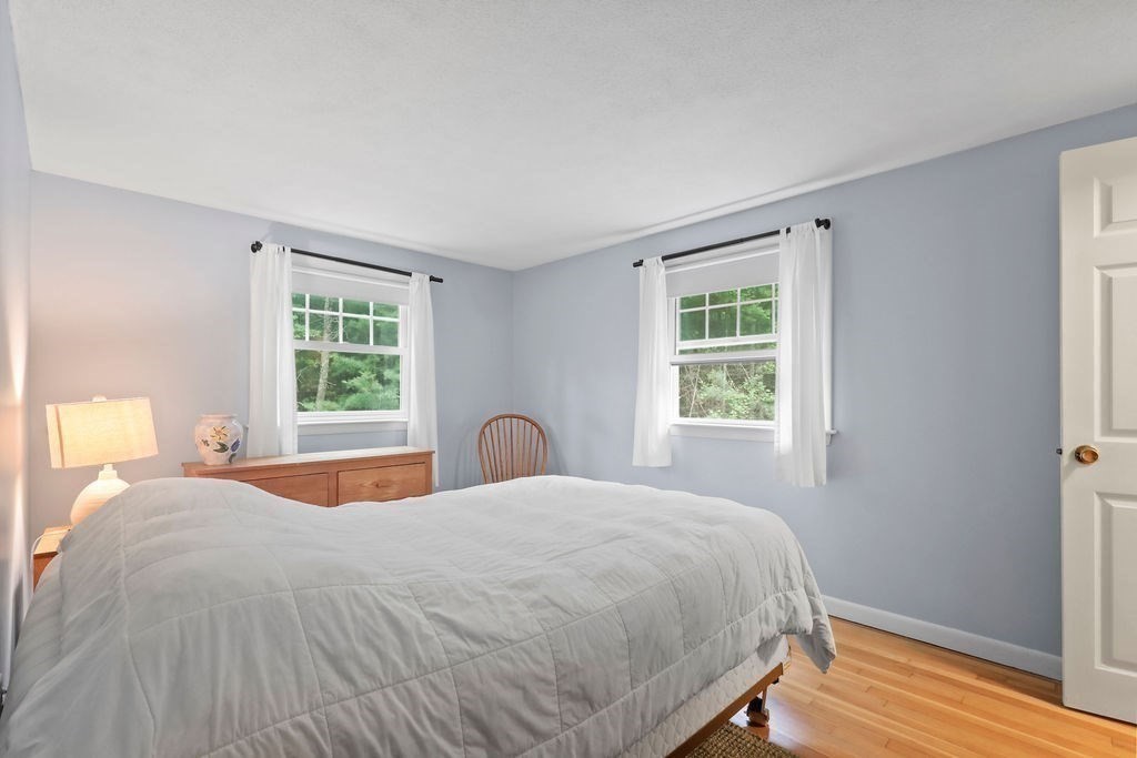 566 County Road Bourne, MA 02559 - Photo 16 of 38