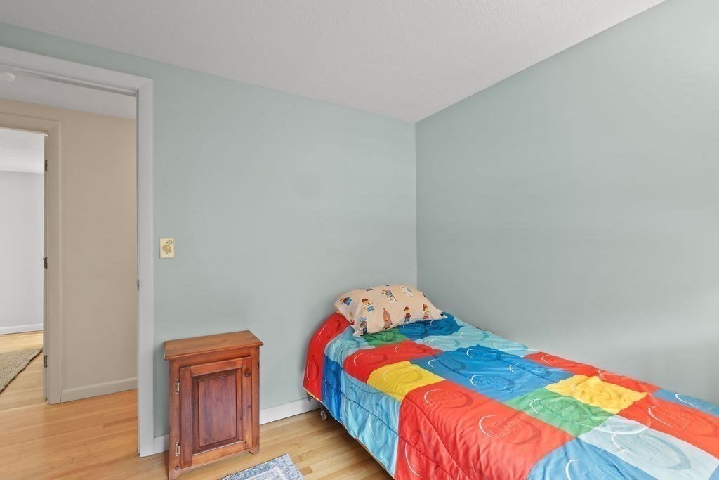 566 County Road Bourne, MA 02559 - Photo 20 of 38