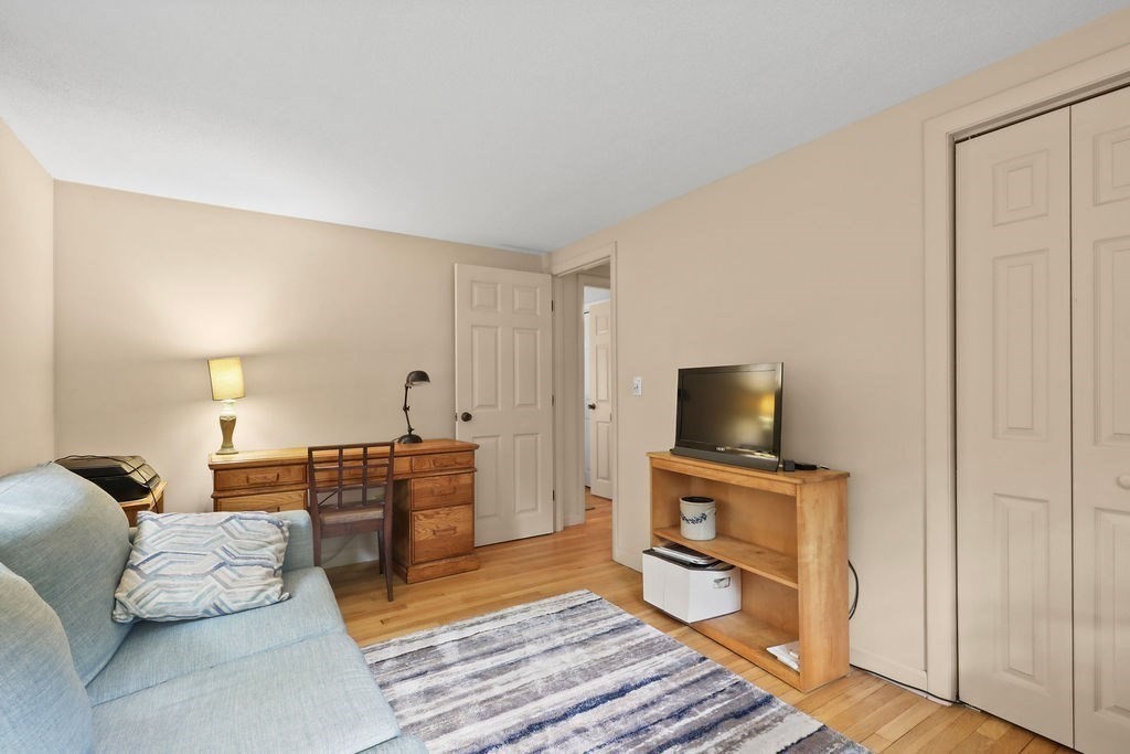 566 County Road Bourne, MA 02559 - Photo 24 of 38