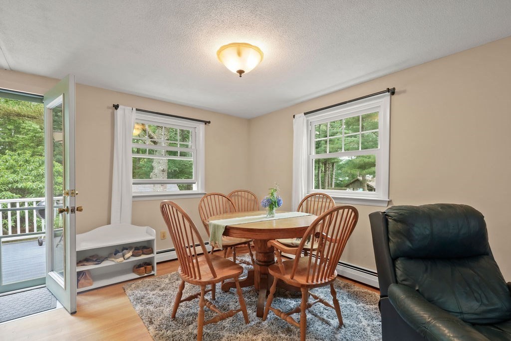 566 County Road Bourne, MA 02559 - Photo 7 of 38