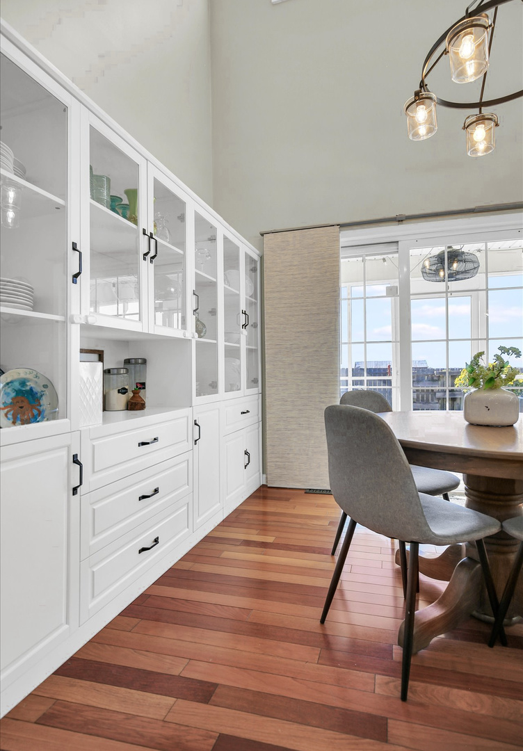 1315 West Ridge Lane Champaign, IL 61822 - Photo 46 of 102 a workspace with wooden floor and furniture