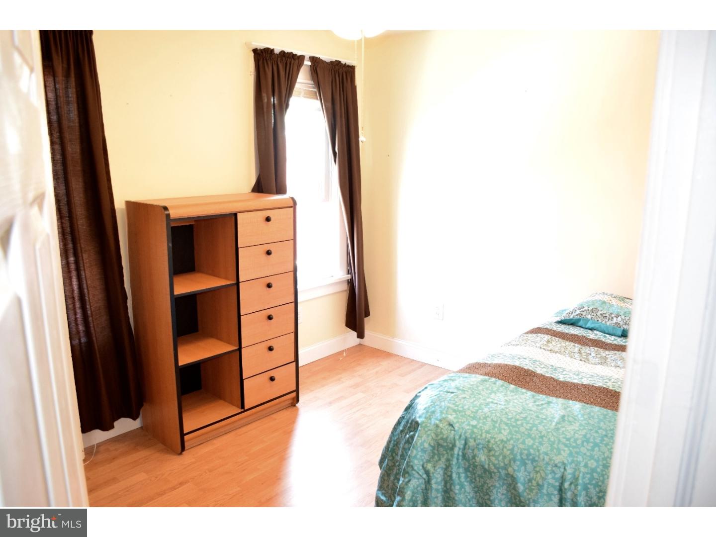 434 Delaware Avenue Riverside, NJ 08075 - Photo 13 of 22 Bedroom 3