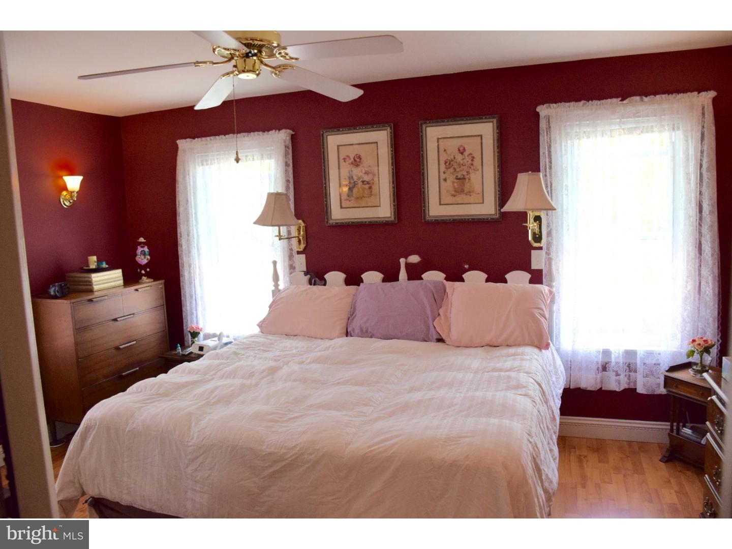 434 Delaware Avenue Riverside, NJ 08075 - Photo 10 of 22 Bedroom - Main