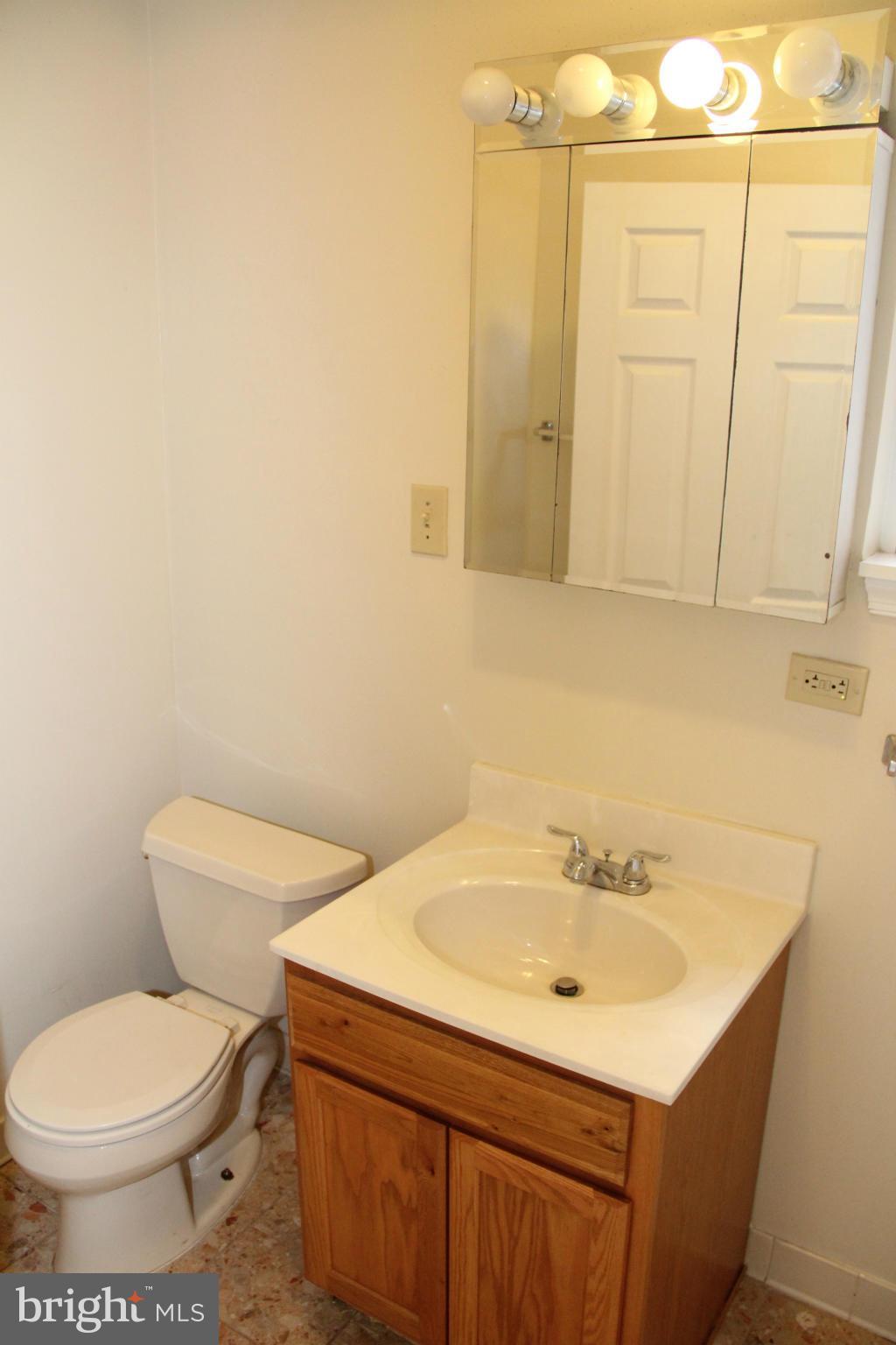 1812 Florida Avenue Northwest Washington, DC 20009 - Photo 11 of 24 Bath