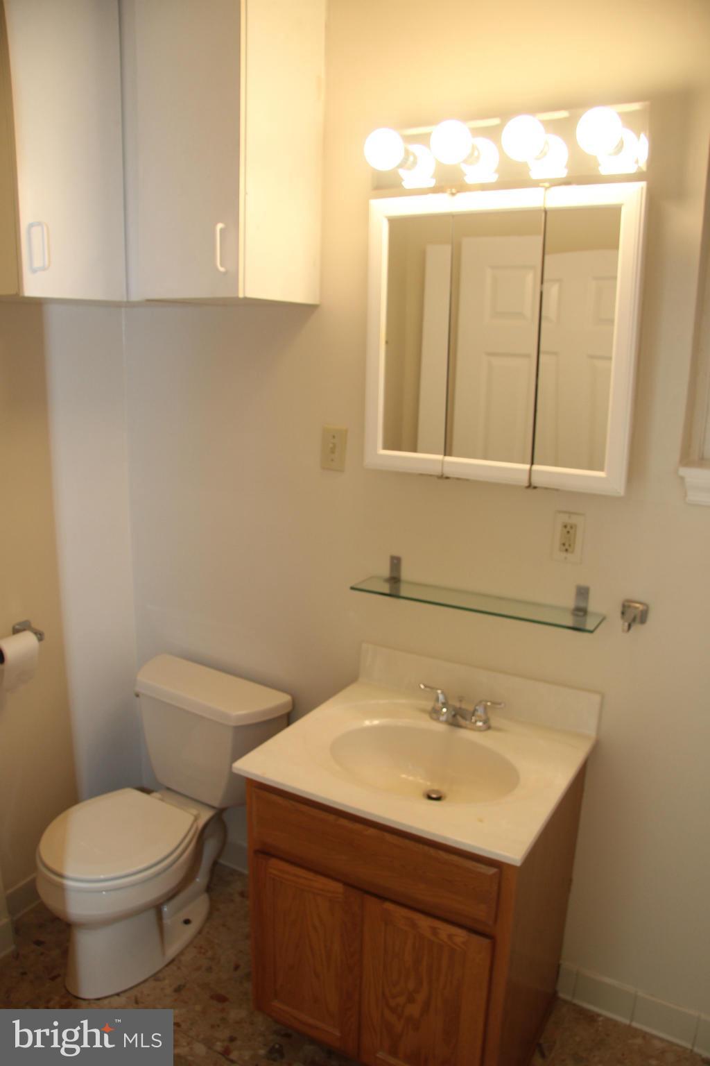 1812 Florida Avenue Northwest Washington, DC 20009 - Photo 17 of 24 Bath