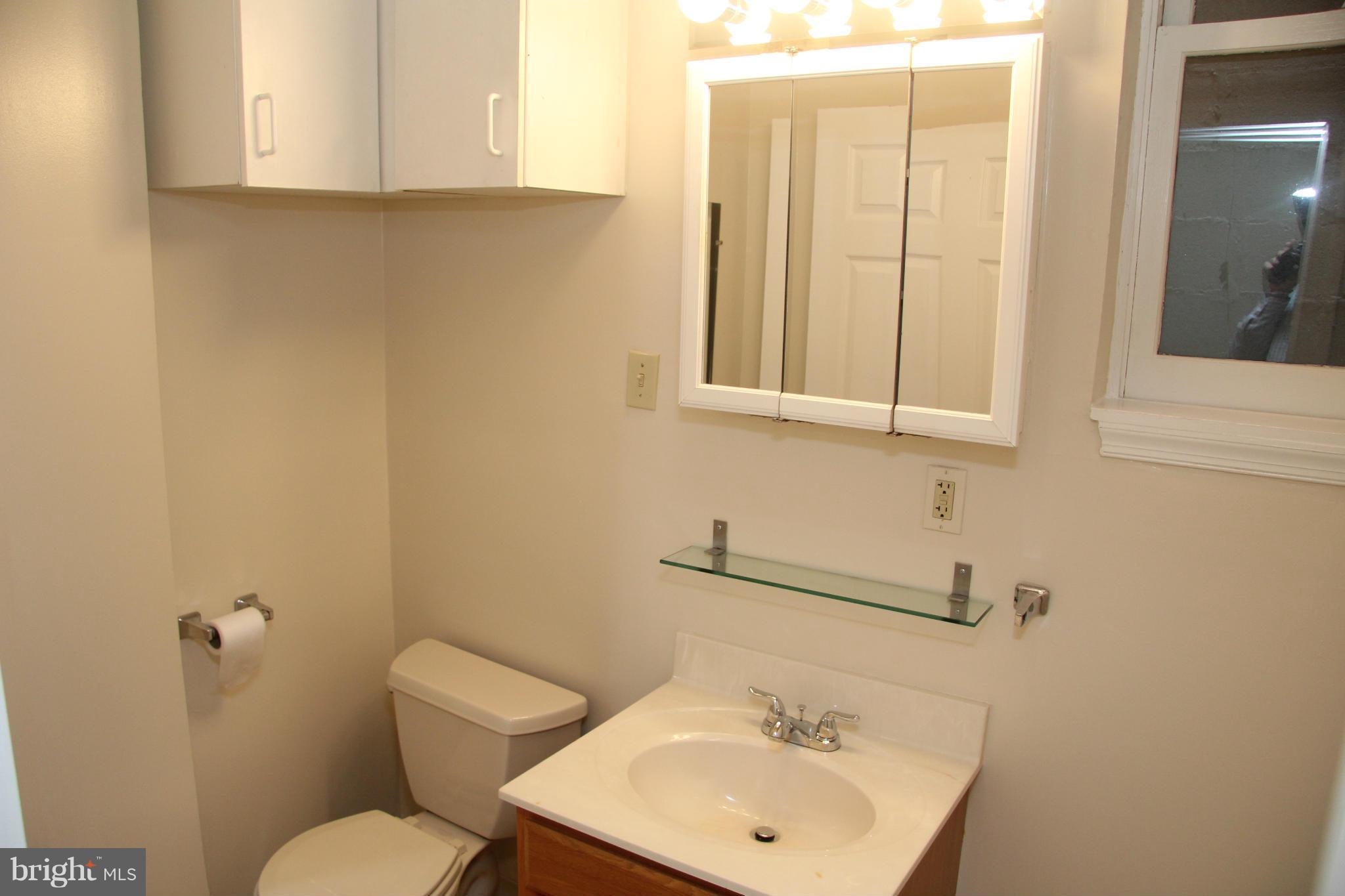 1812 Florida Avenue Northwest Washington, DC 20009 - Photo 18 of 24 Bath