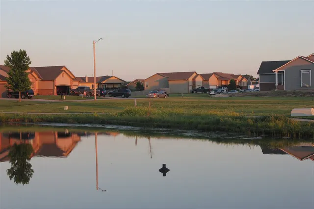 $21,500 | 214 Springlake Court, Newton, KS 67114