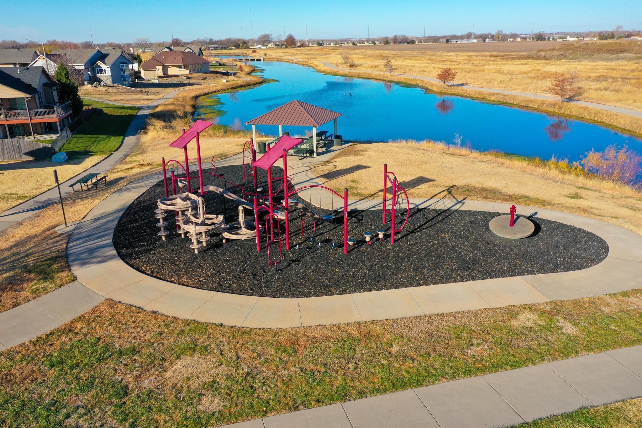 214 Springlake Court Newton, KS 67114 - Photo 6 of 7