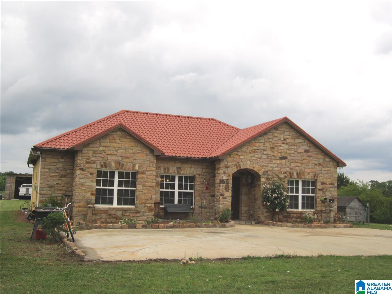62 Countryside Lane Lincoln, AL 35096 - Photo 1 of 50