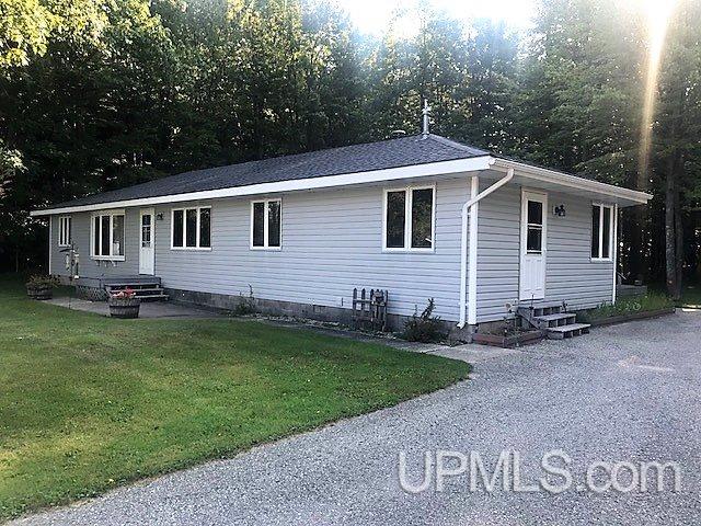 882 North N Co Road Manistique, MI 49854 - Photo 1 of 41