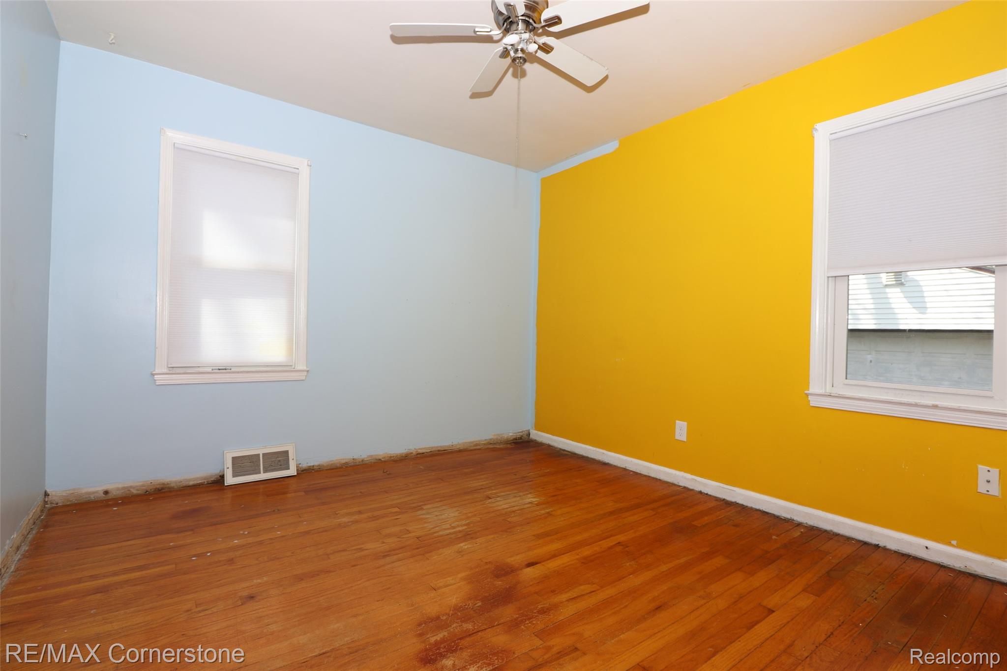 4532 Howe Road Wayne, MI 48184 - Photo 12 of 24