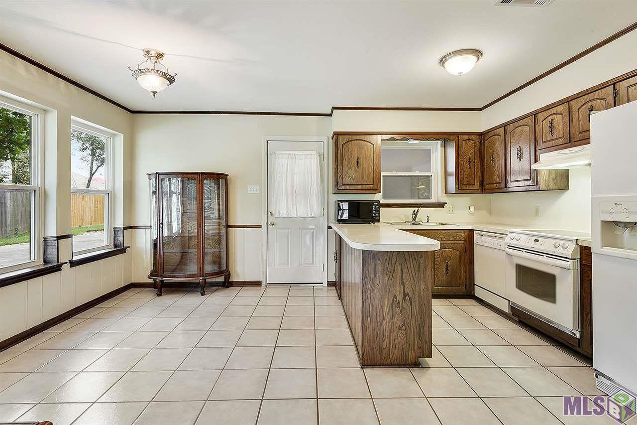 40052 Ronda Avenue Prairieville, LA 70769 - Photo 3 of 11 Gallery Image 3