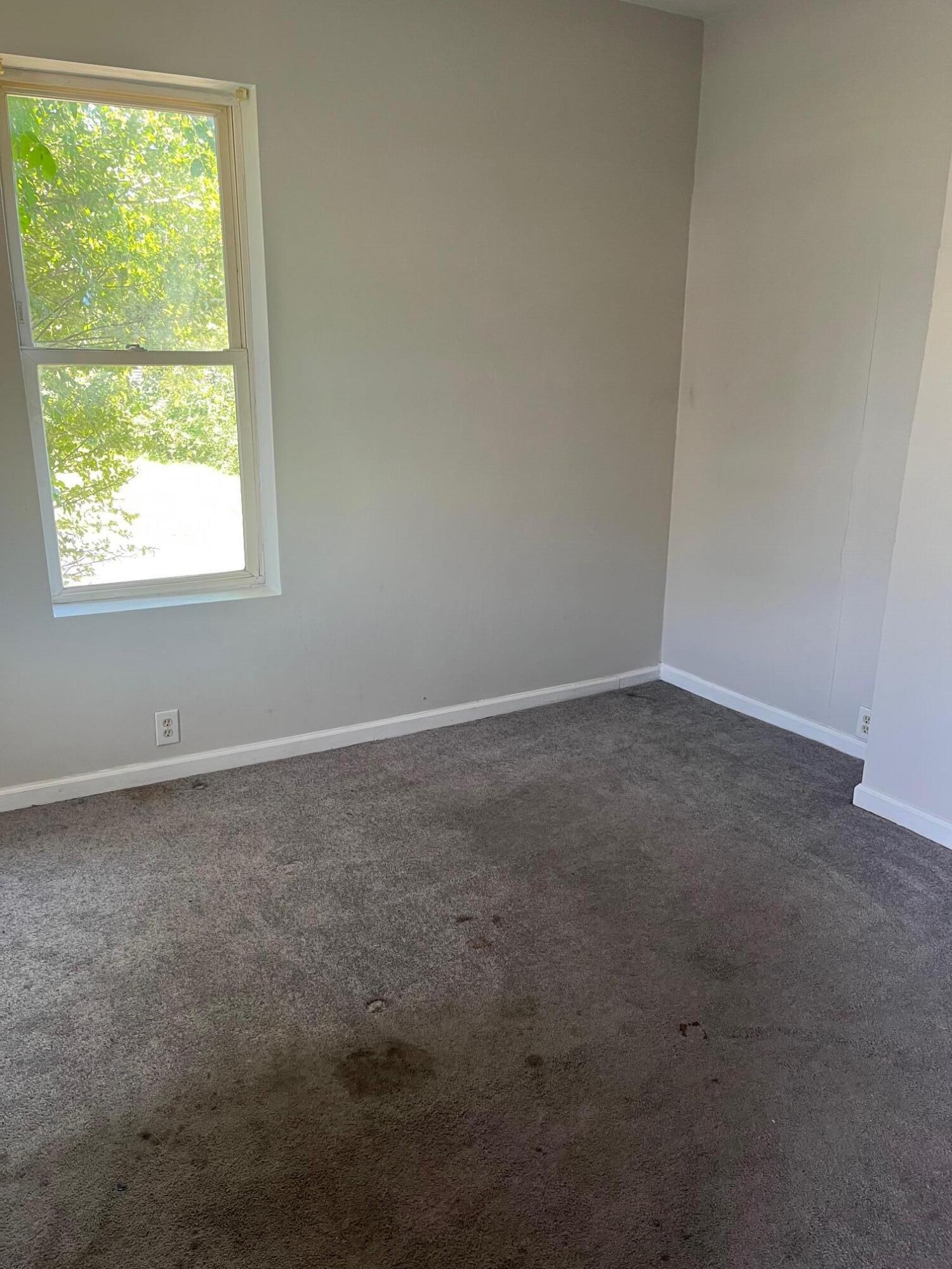 302 Patton Avenue Northwest Roanoke, VA 24016 - Photo 16 of 25 IMG_8556