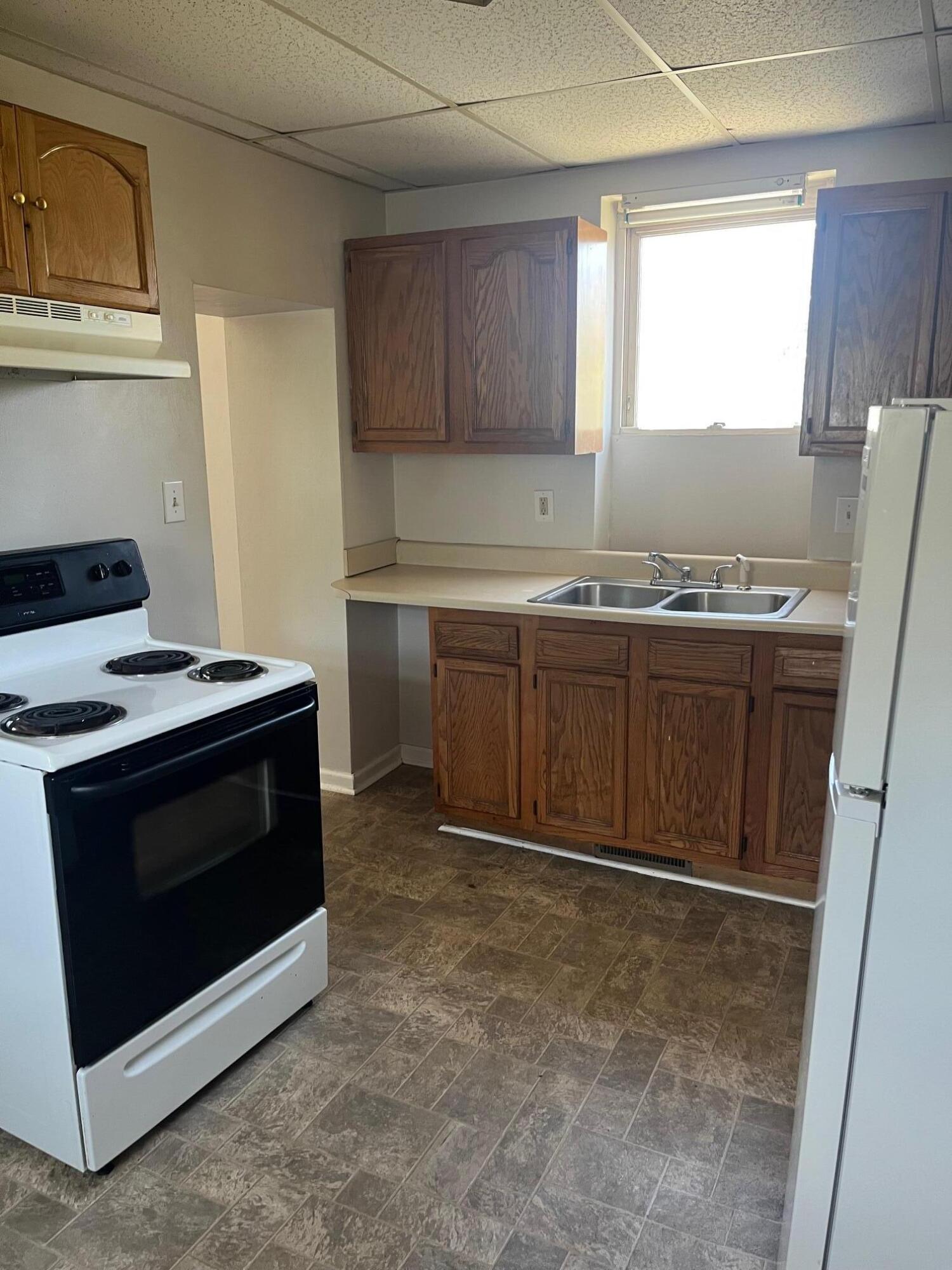 302 Patton Avenue Northwest Roanoke, VA 24016 - Photo 20 of 25 IMG_8560