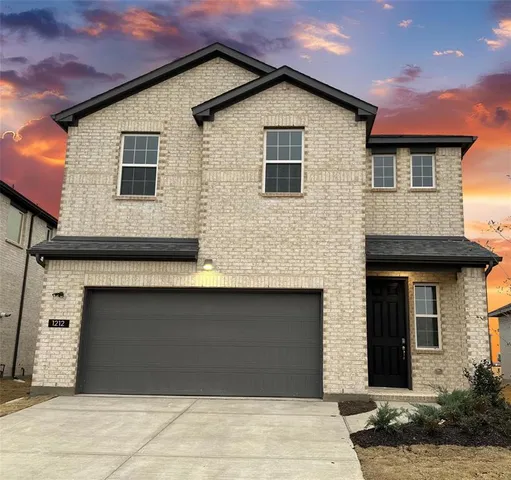 $2,350 | 1212 Sydney Lane, Seagoville, TX 75159