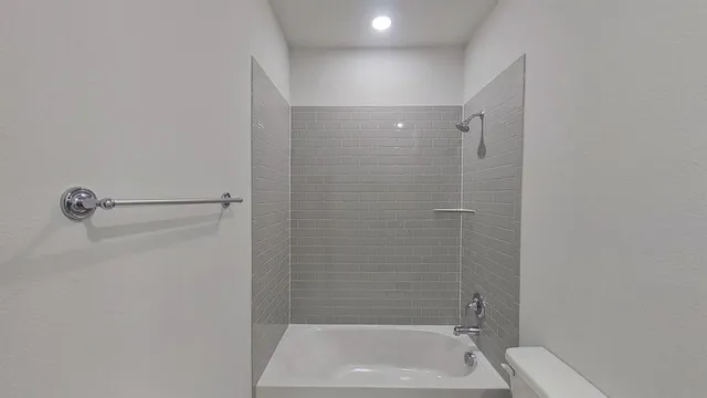 $2,350 | 1212 Sydney Lane, Seagoville, TX 75159