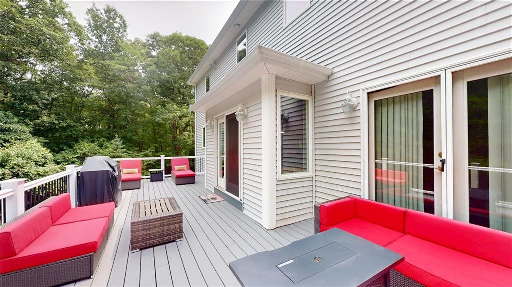 9 Mahoney Drive Hope, RI 02831 - Photo 28 of 34