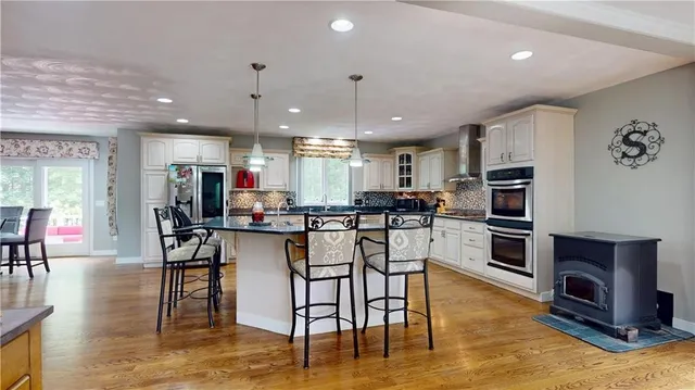 $870,000 | 9 Mahoney Drive, Hope, RI 02831