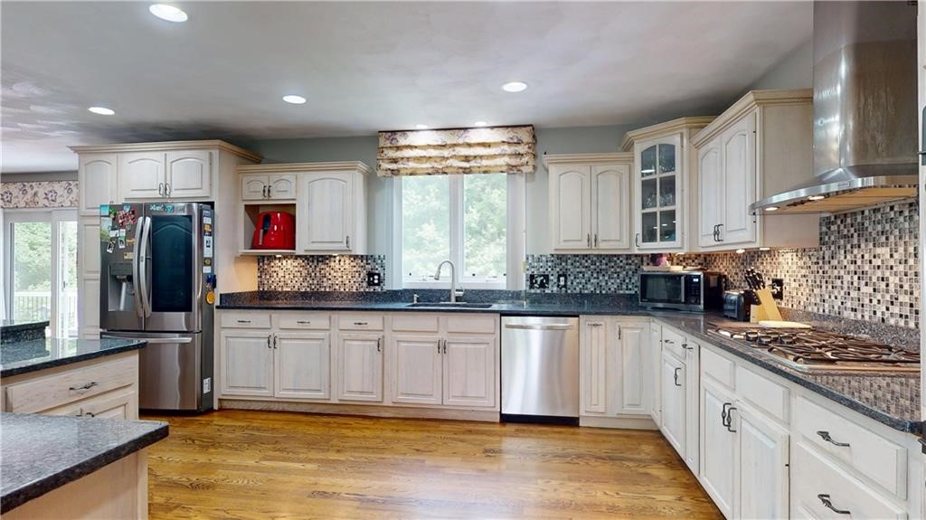 9 Mahoney Drive Hope, RI 02831 - Photo 7 of 34