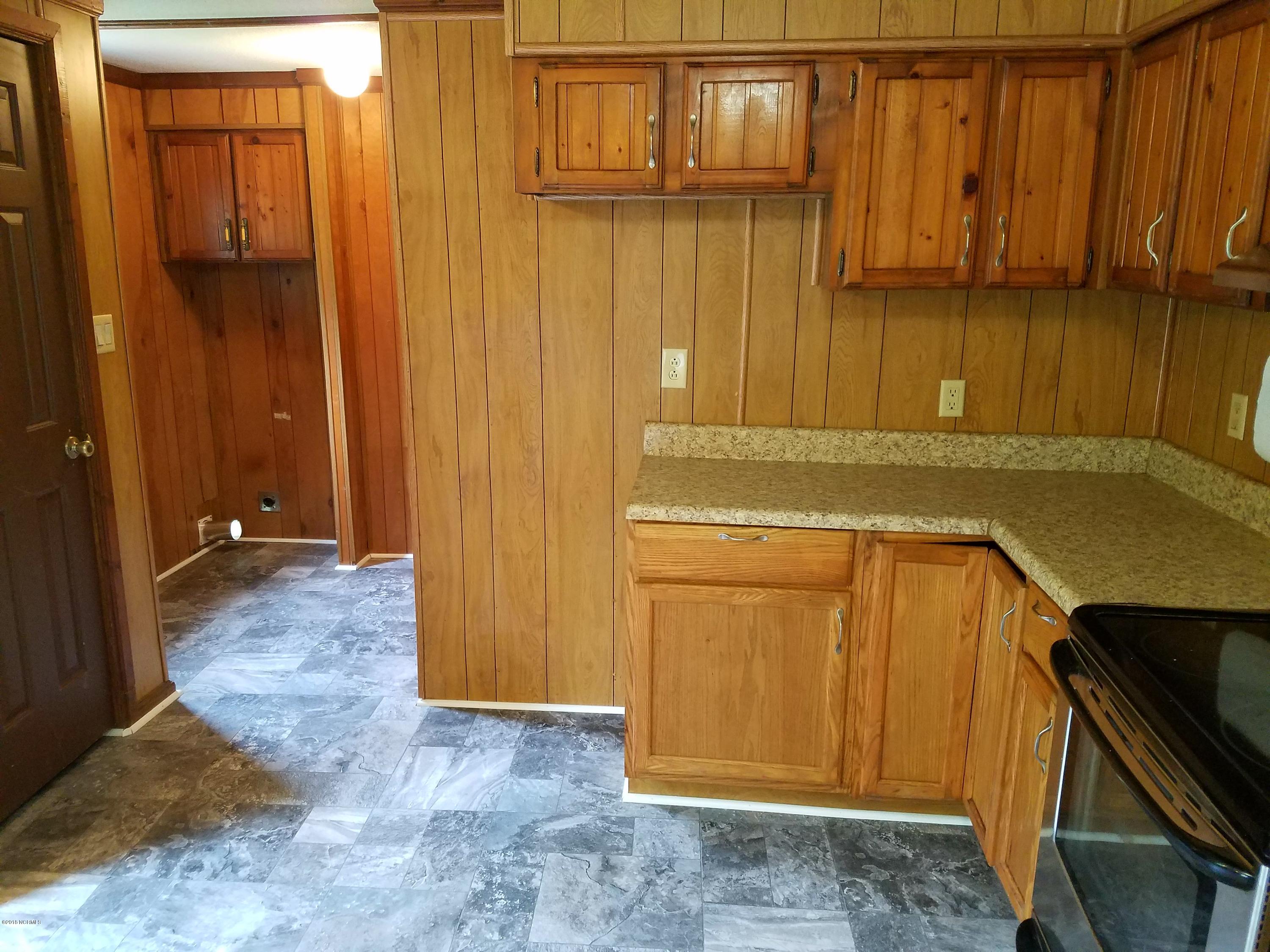 501 East Henry Street Atkinson, NC 28421 - Photo 11 of 34 kitchen 3