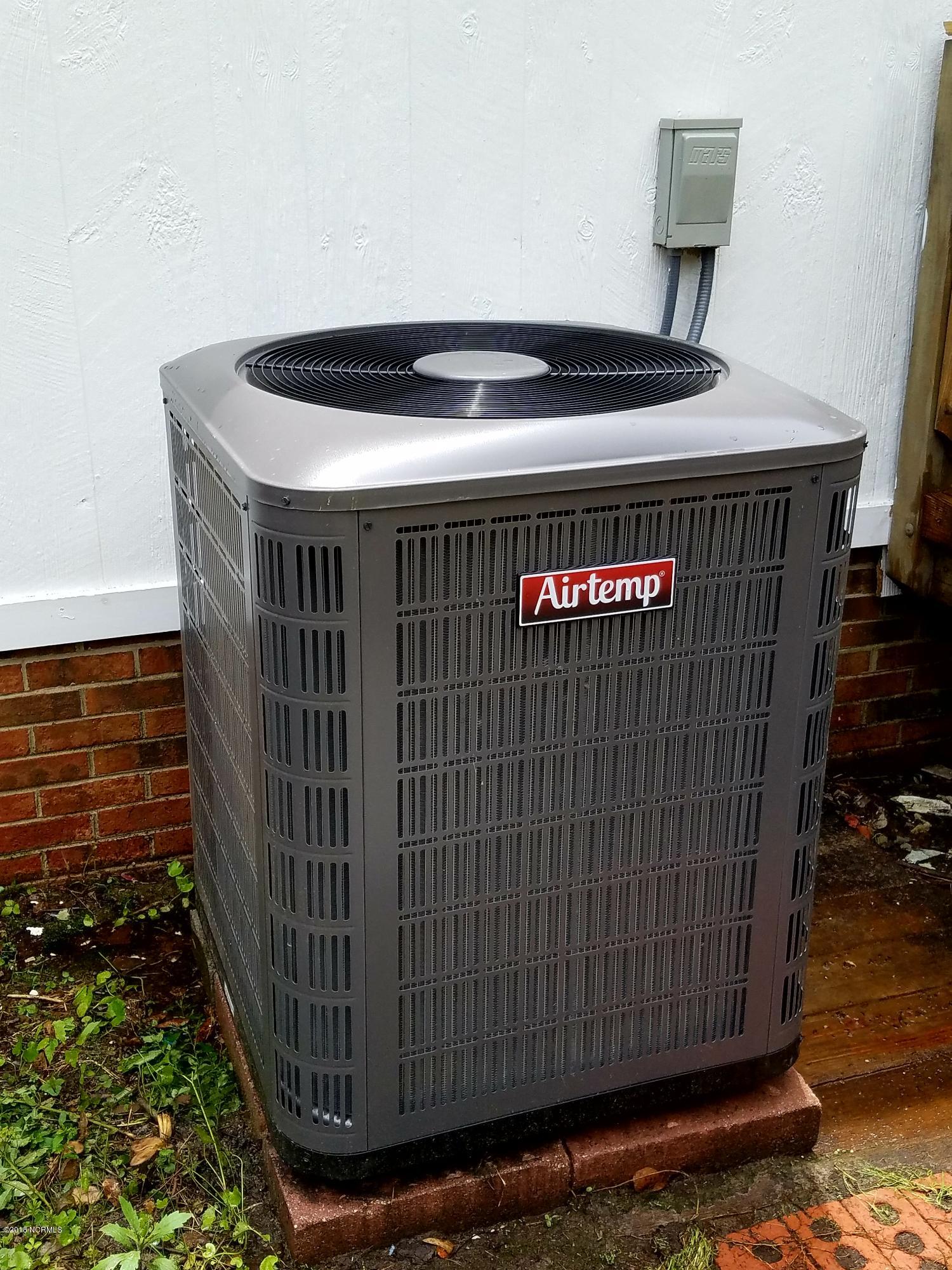501 East Henry Street Atkinson, NC 28421 - Photo 27 of 34 hvac