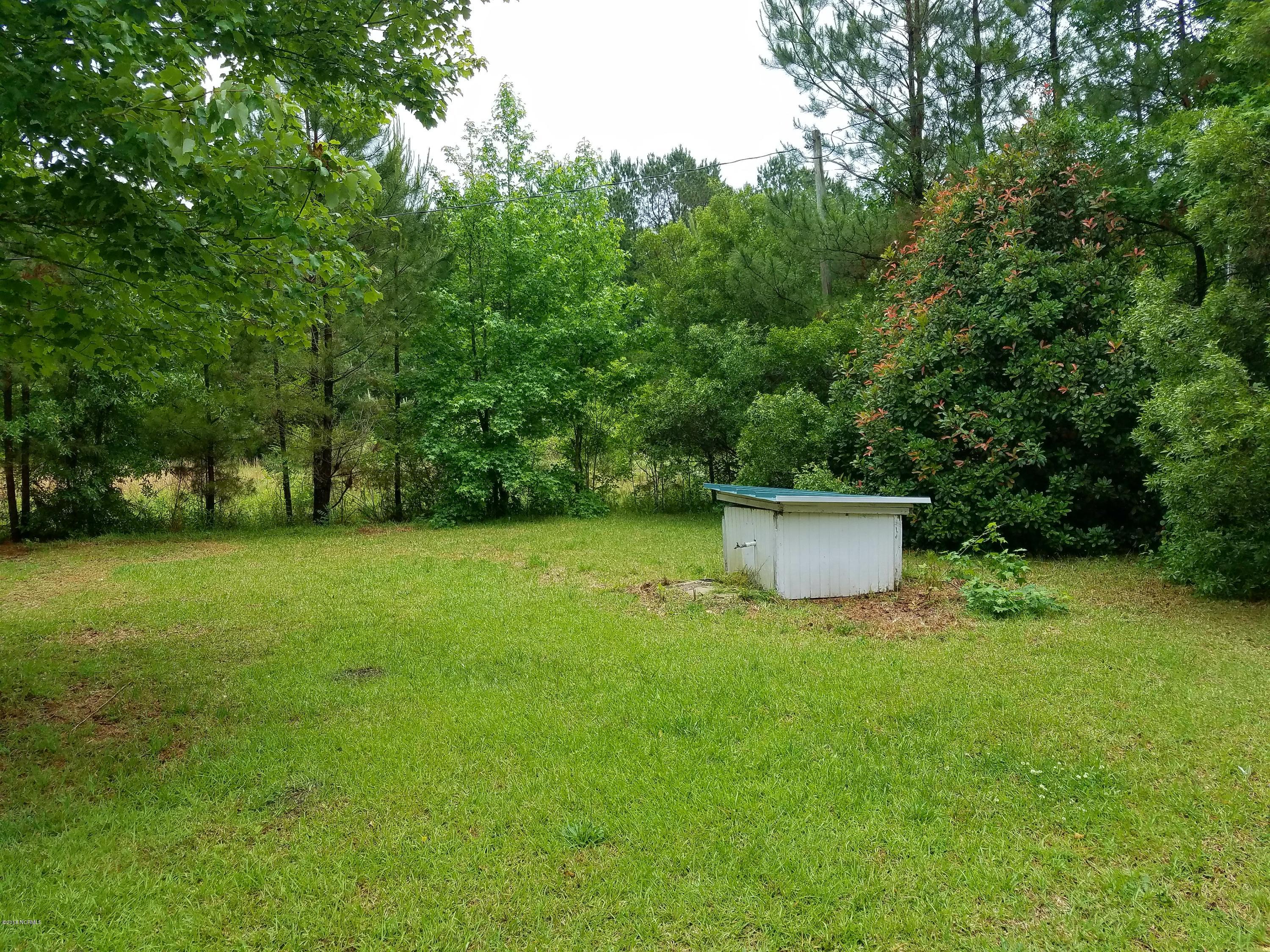 501 East Henry Street Atkinson, NC 28421 - Photo 30 of 34 well