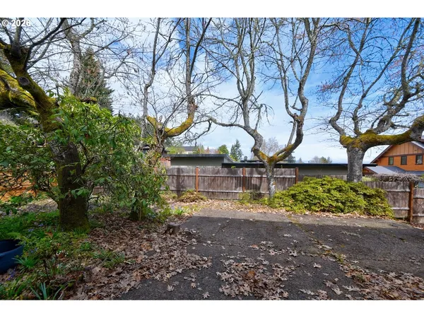 $600,000 | 605 Fulvue Drive, Eugene, OR 97405