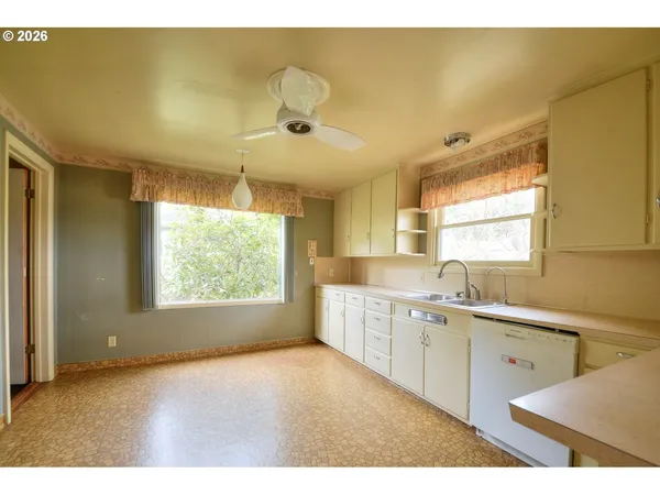 $600,000 | 605 Fulvue Drive, Eugene, OR 97405