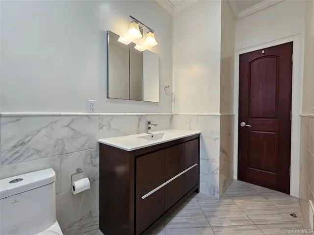 $6,200 | 49 Greenridge Avenue, Unit 1, White Plains, NY 10605