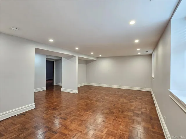 $6,200 | 49 Greenridge Avenue, Unit 1, White Plains, NY 10605