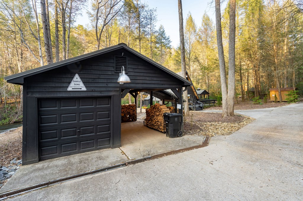 304 Hemlock Trail Blue Ridge, GA 30513 - Photo 17 of 74