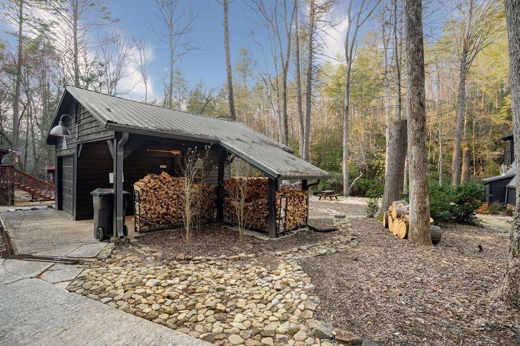 304 Hemlock Trail Blue Ridge, GA 30513 - Photo 18 of 74