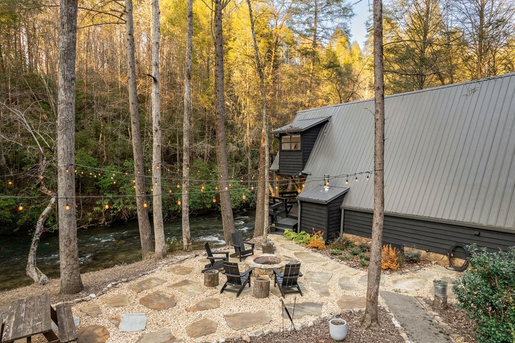 304 Hemlock Trail Blue Ridge, GA 30513 - Photo 29 of 74