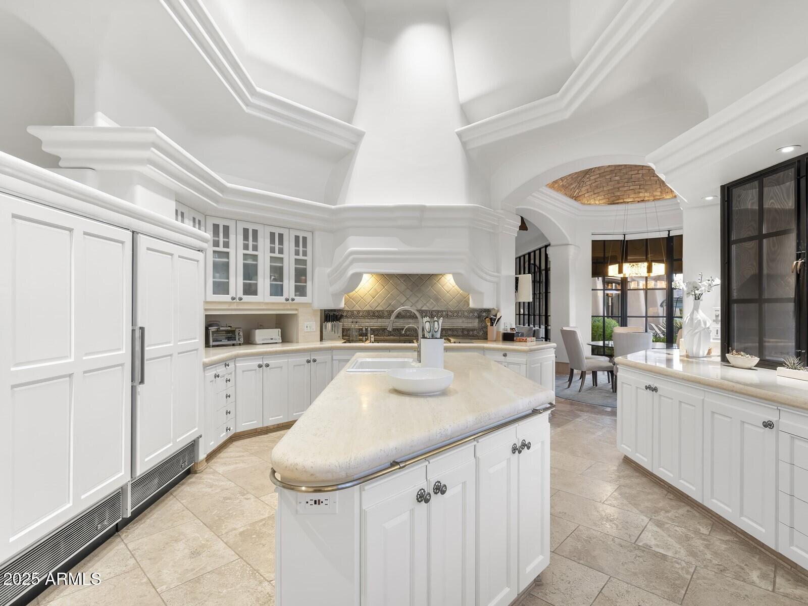 9422 East Happy Valley Road Scottsdale, AZ 85255 - Photo 22 of 78 Chef’s Kitchen w Custom Cabinetry