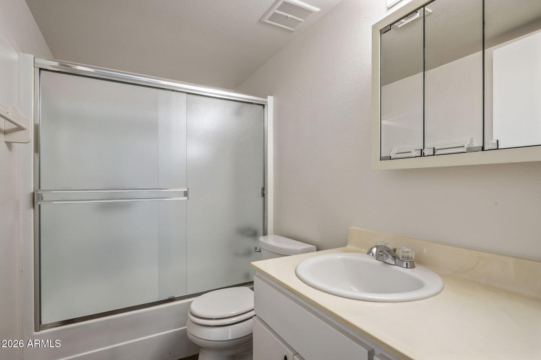 1320 East Bethany Home Road, Unit 77 Phoenix, AZ 85014 - Photo 12 of 26 Guest bathroom