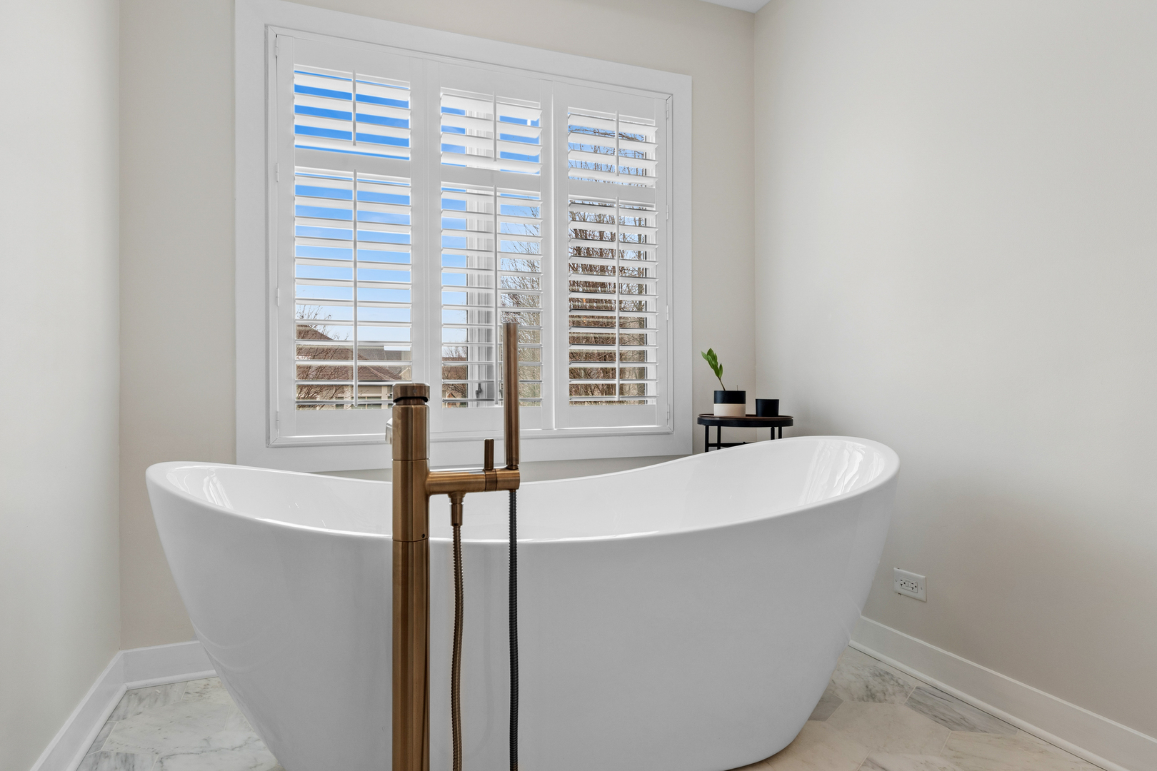 39W553 Sheldon Lane Geneva, IL 60134 - Photo 25 of 46 a white bath tub sitting in a bathroom