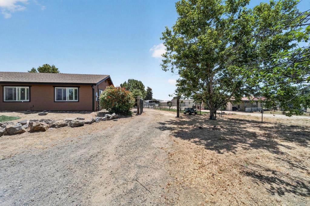 38570 Bahrman Road Anza, CA 92539 - Photo 22 of 51