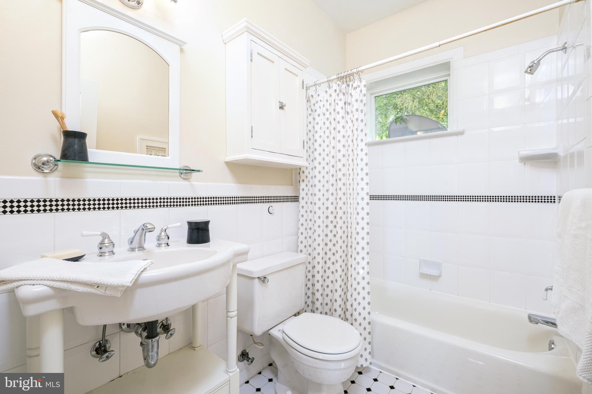 903 C Street Northeast Washington, DC 20002 - Photo 26 of 37