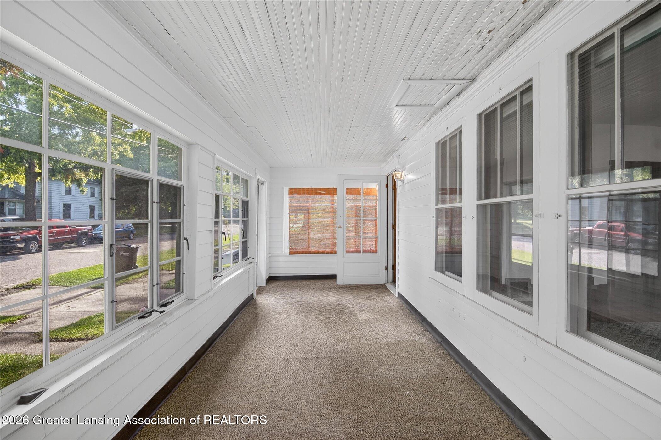 709 Rock Street Jackson, MI 49202 - Photo 6 of 53 06-709-Rock-St-WindowStill