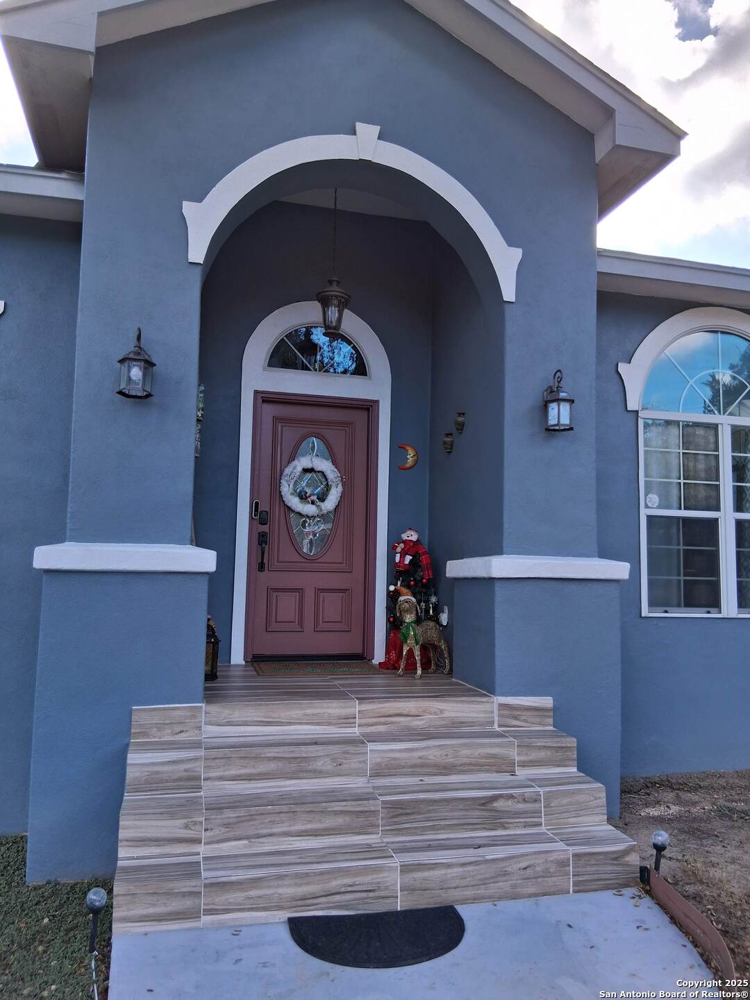 7061 Devonshire Drive Spring Branch, TX 78070 - Photo 3 of 52 a view of entryway