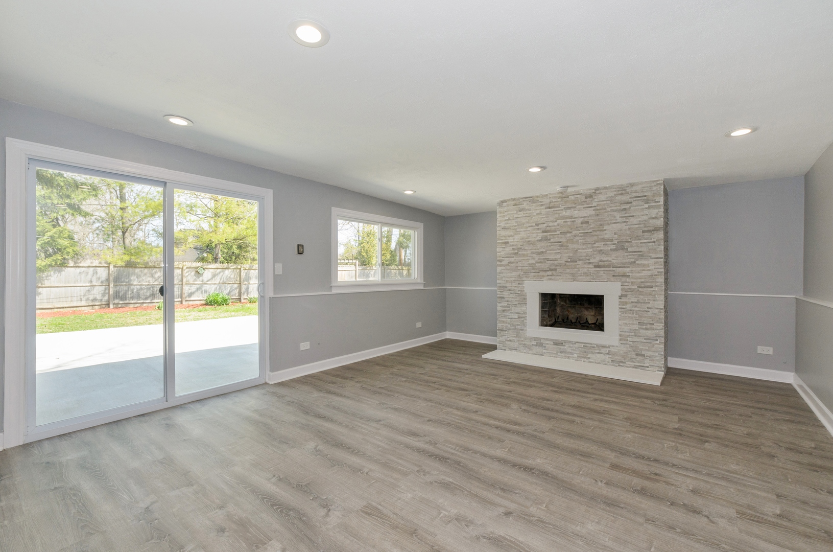 827 Barberry Road Highland Park, IL 60035 - Photo 5 of 13