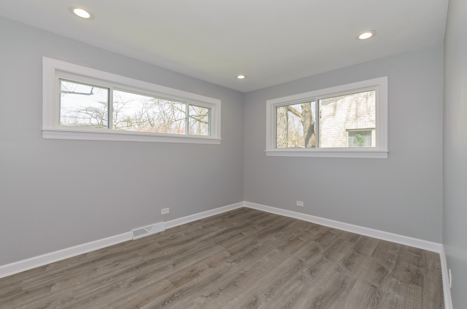 827 Barberry Road Highland Park, IL 60035 - Photo 7 of 13