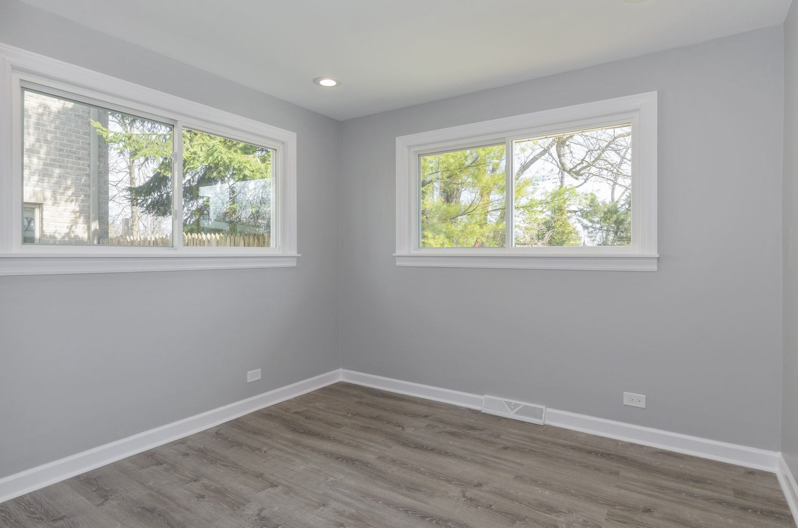 827 Barberry Road Highland Park, IL 60035 - Photo 8 of 13