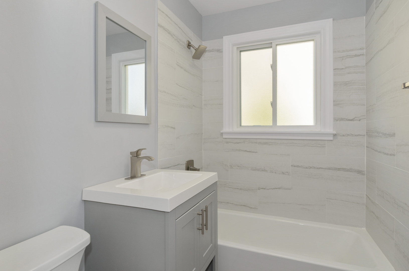 827 Barberry Road Highland Park, IL 60035 - Photo 9 of 13