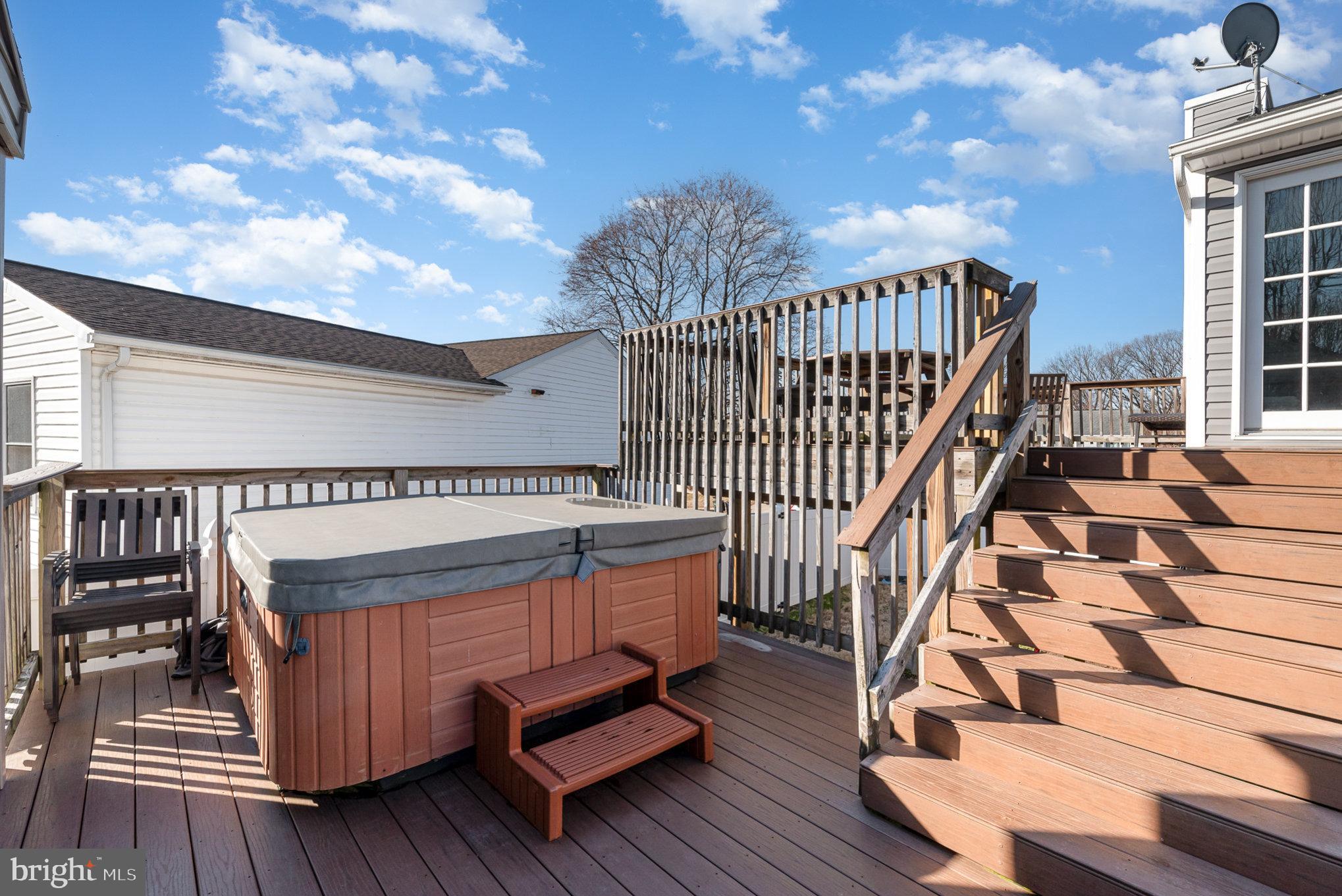 105 Sandhill Road Essex, MD 21221 - Photo 6 of 39 Hot Tub
