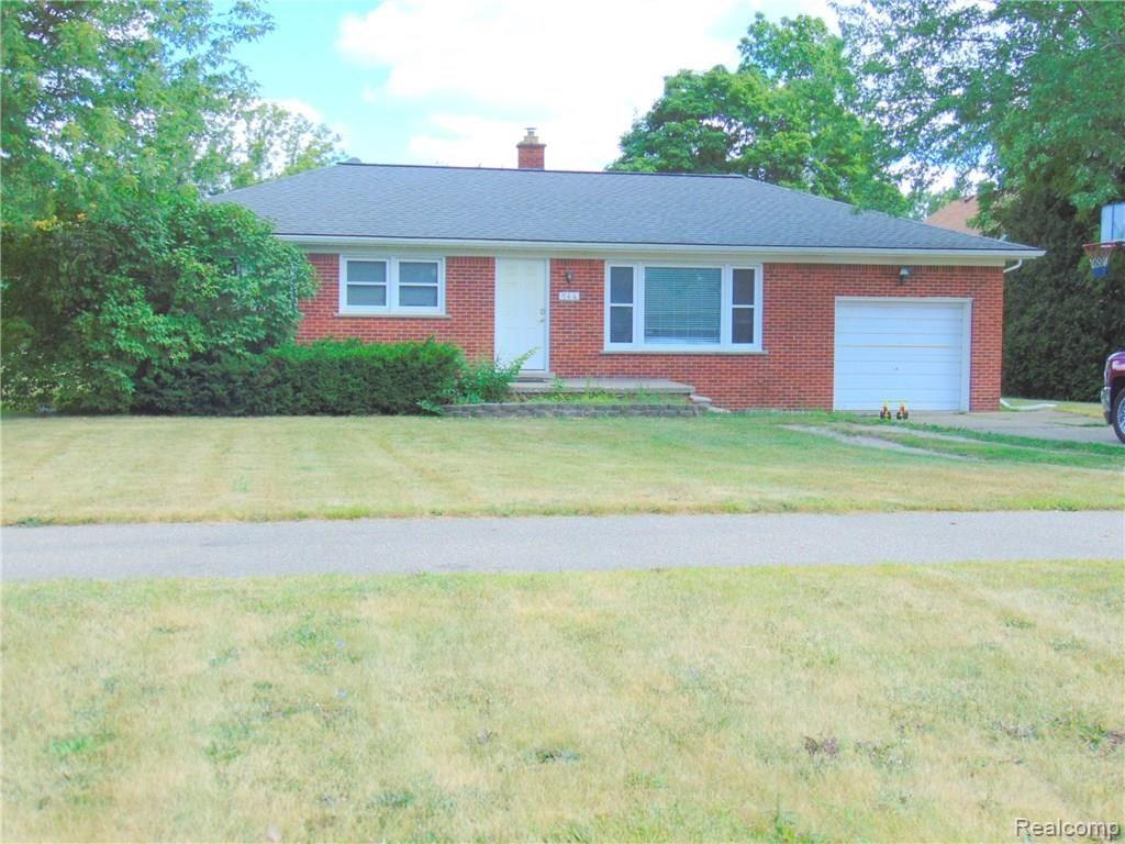 564 East South Boulevard Rochester, MI 48307 - Photo 1 of 14